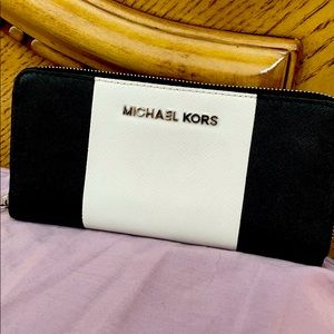 Michael Kors wallet